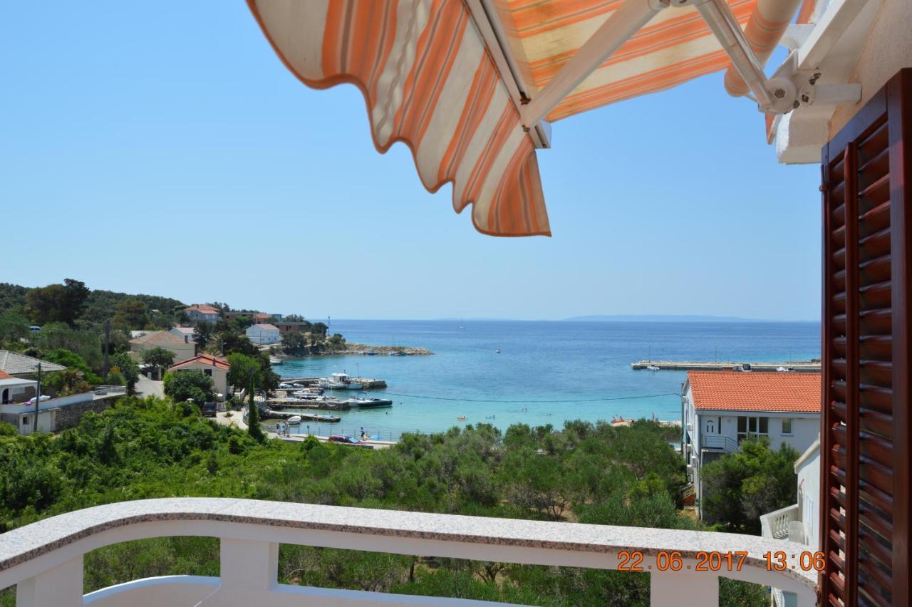 Apartments And Rooms By The Sea Jakisnica, Pag - 4160 Lun  Bagian luar foto