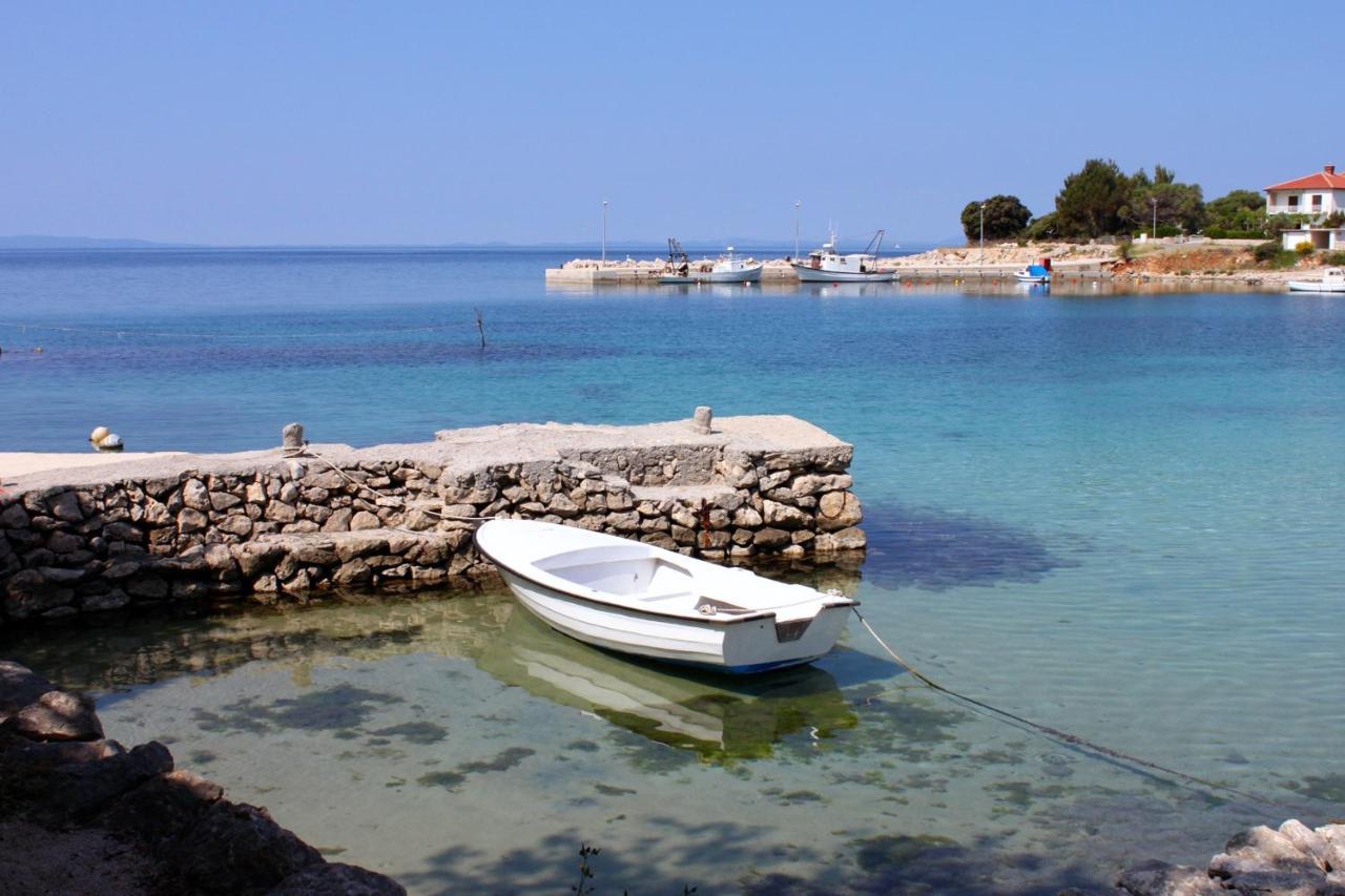 Apartments And Rooms By The Sea Jakisnica, Pag - 4160 Lun  Bagian luar foto